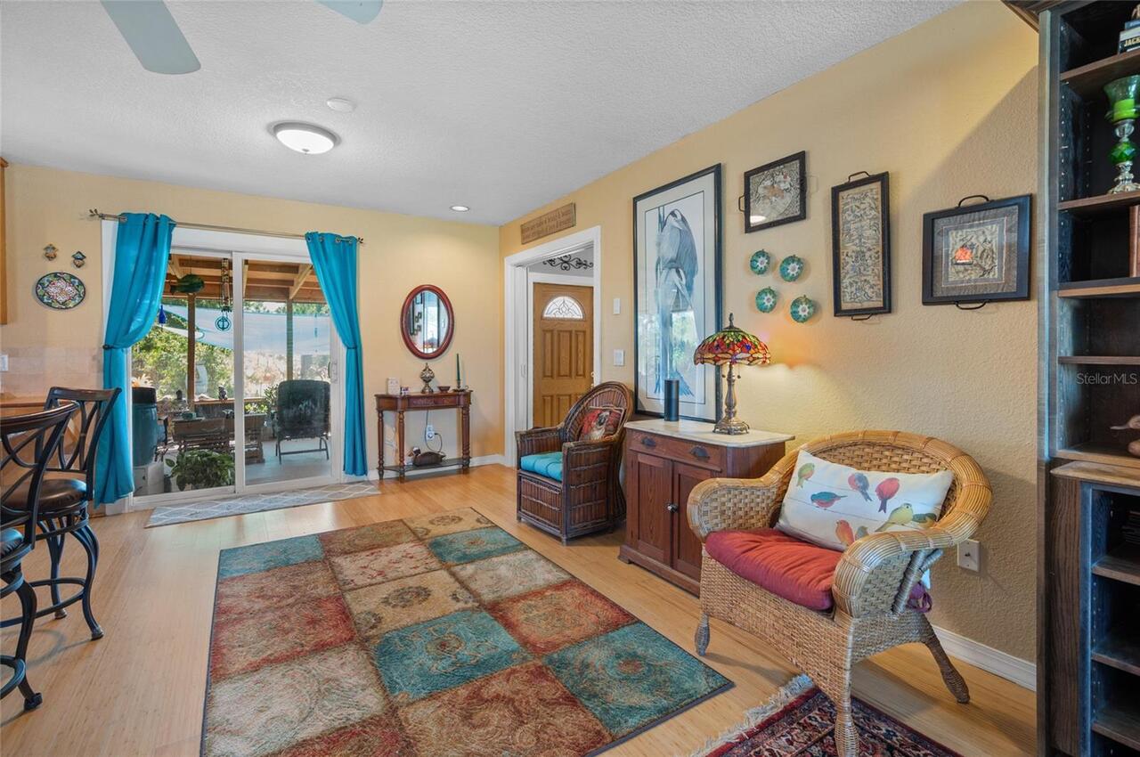 Listing Photo 9