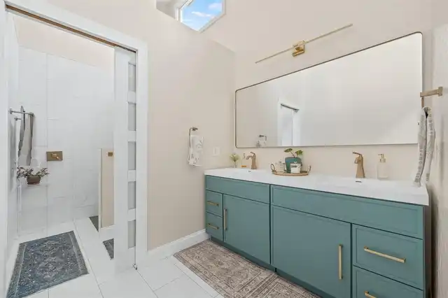 Listing Photo 18