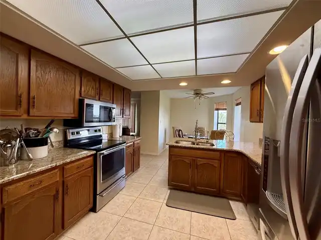 Listing Photo 11