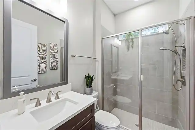 Listing Photo 25