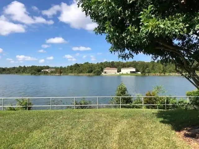 Listing Photo 10