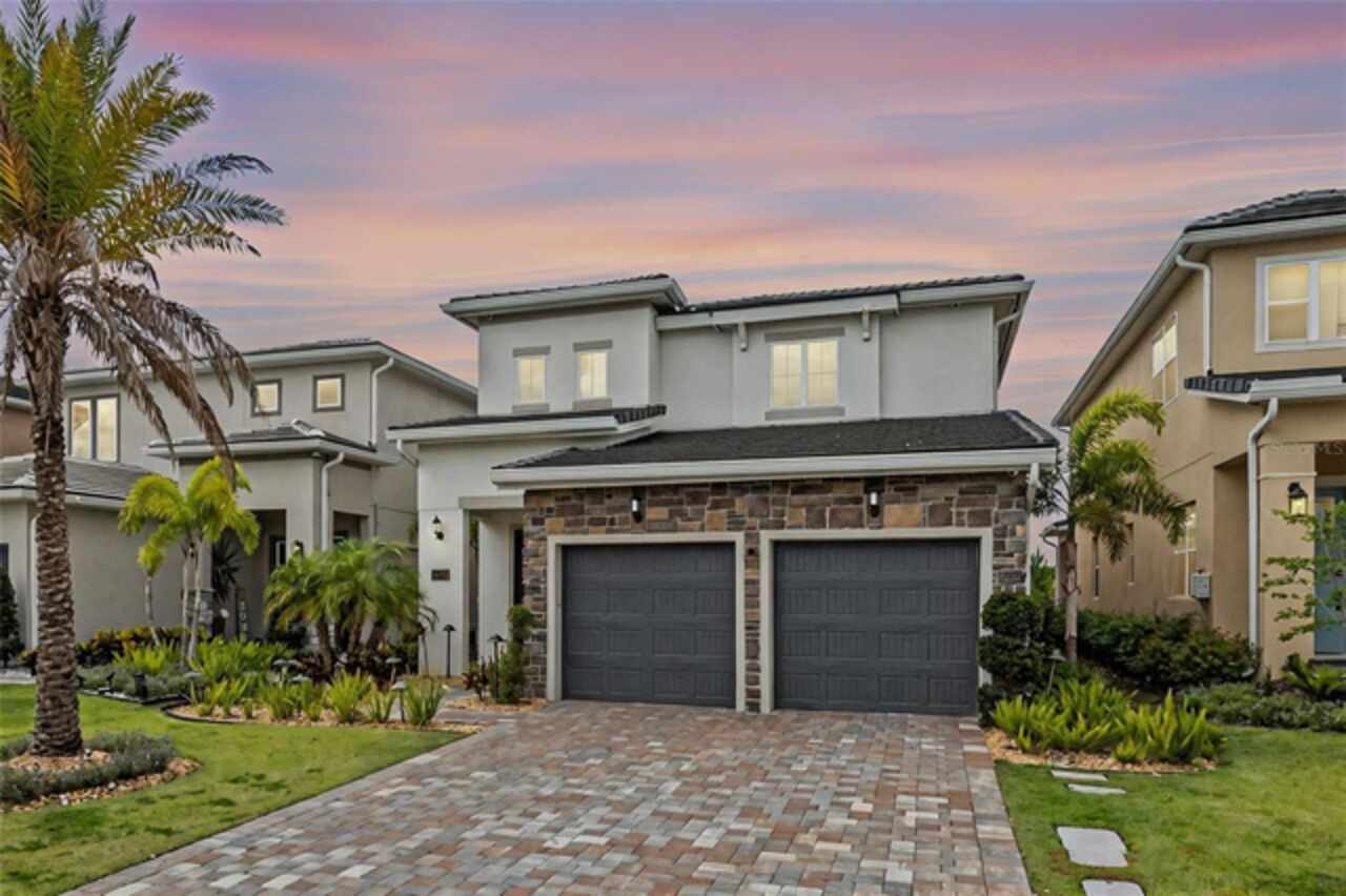BELLA COLLINA Real Estate