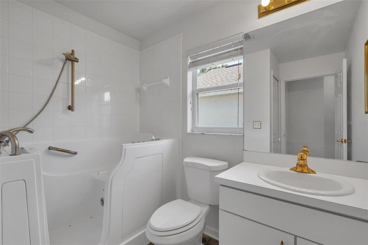 Listing Photo 23