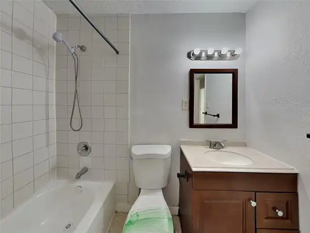 Listing Photo 14