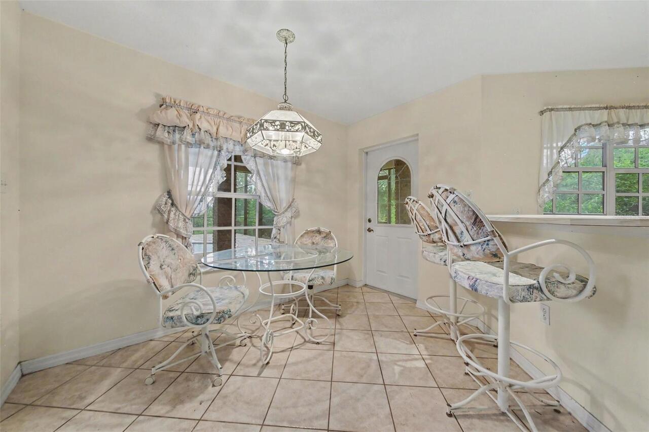 Listing Photo 14