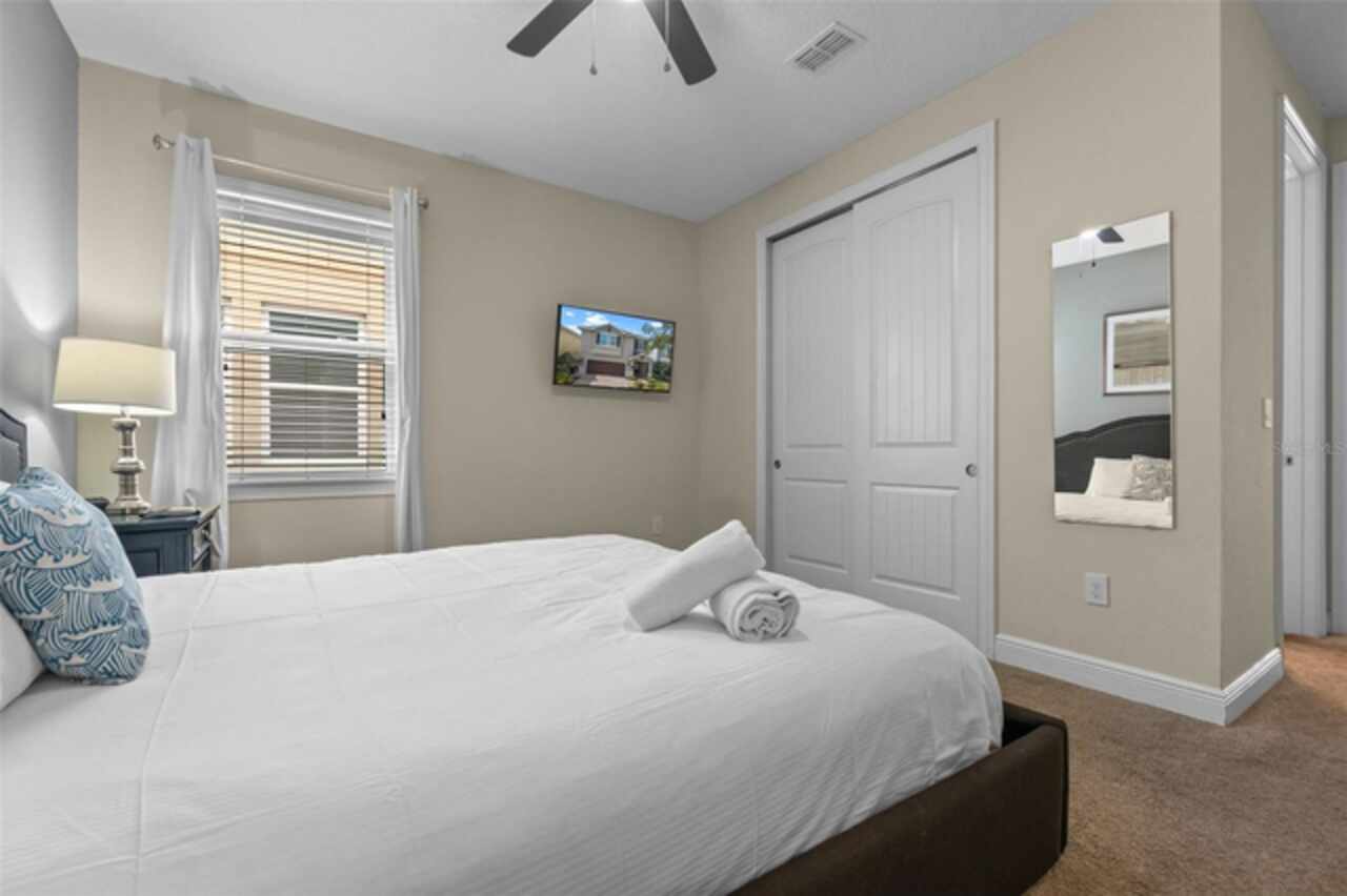 Listing Photo 10