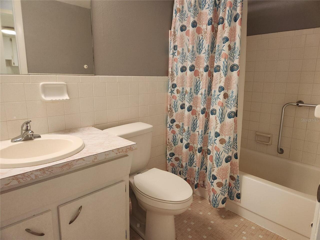 Listing Photo 9