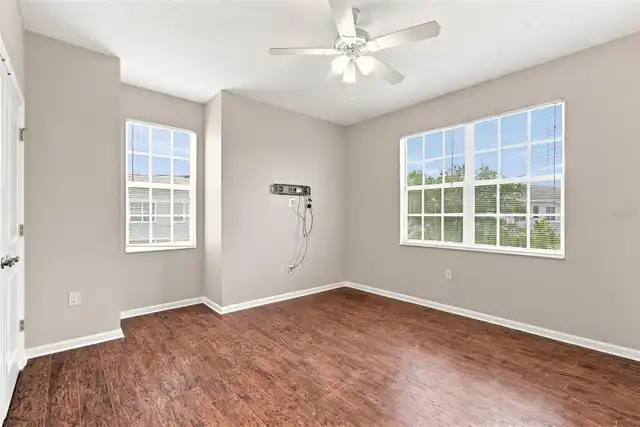 Listing Photo 28