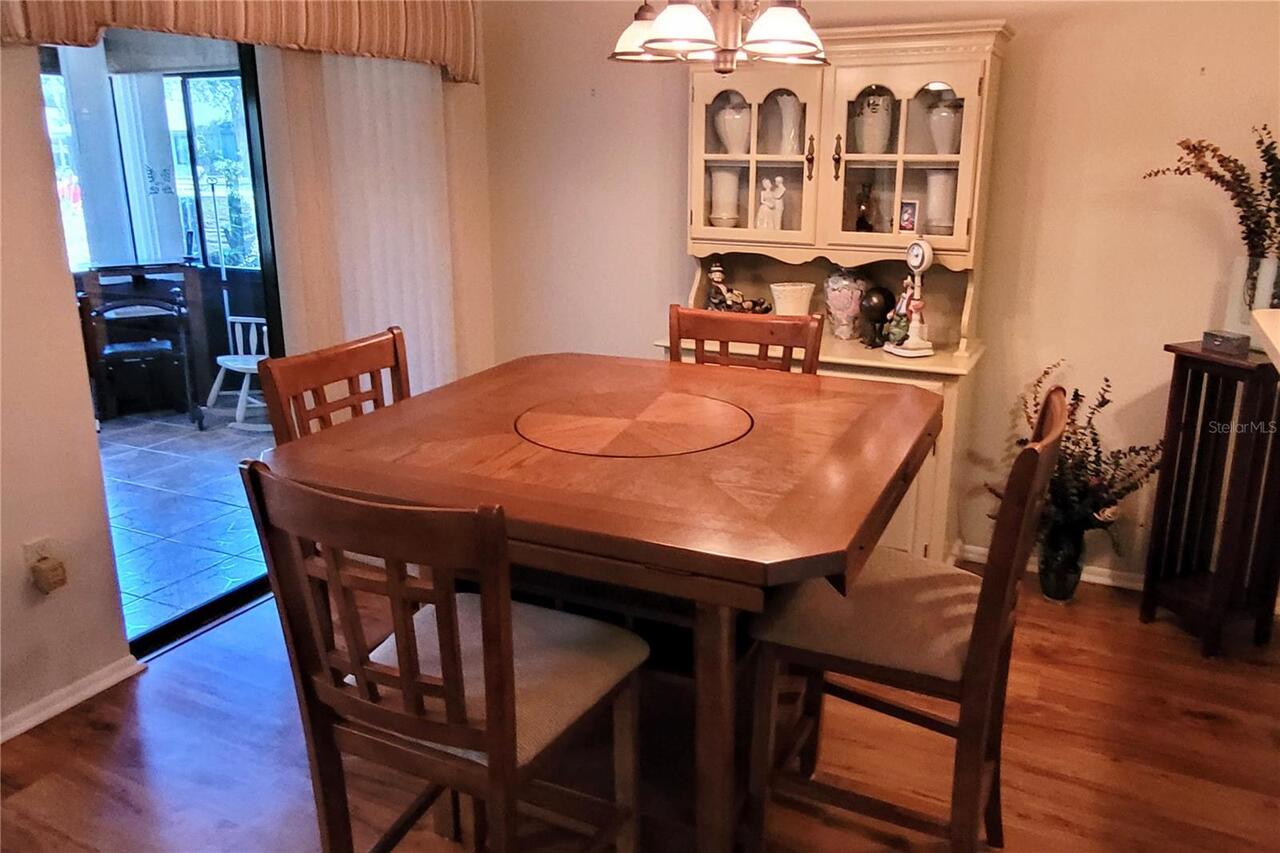 Listing Photo 12