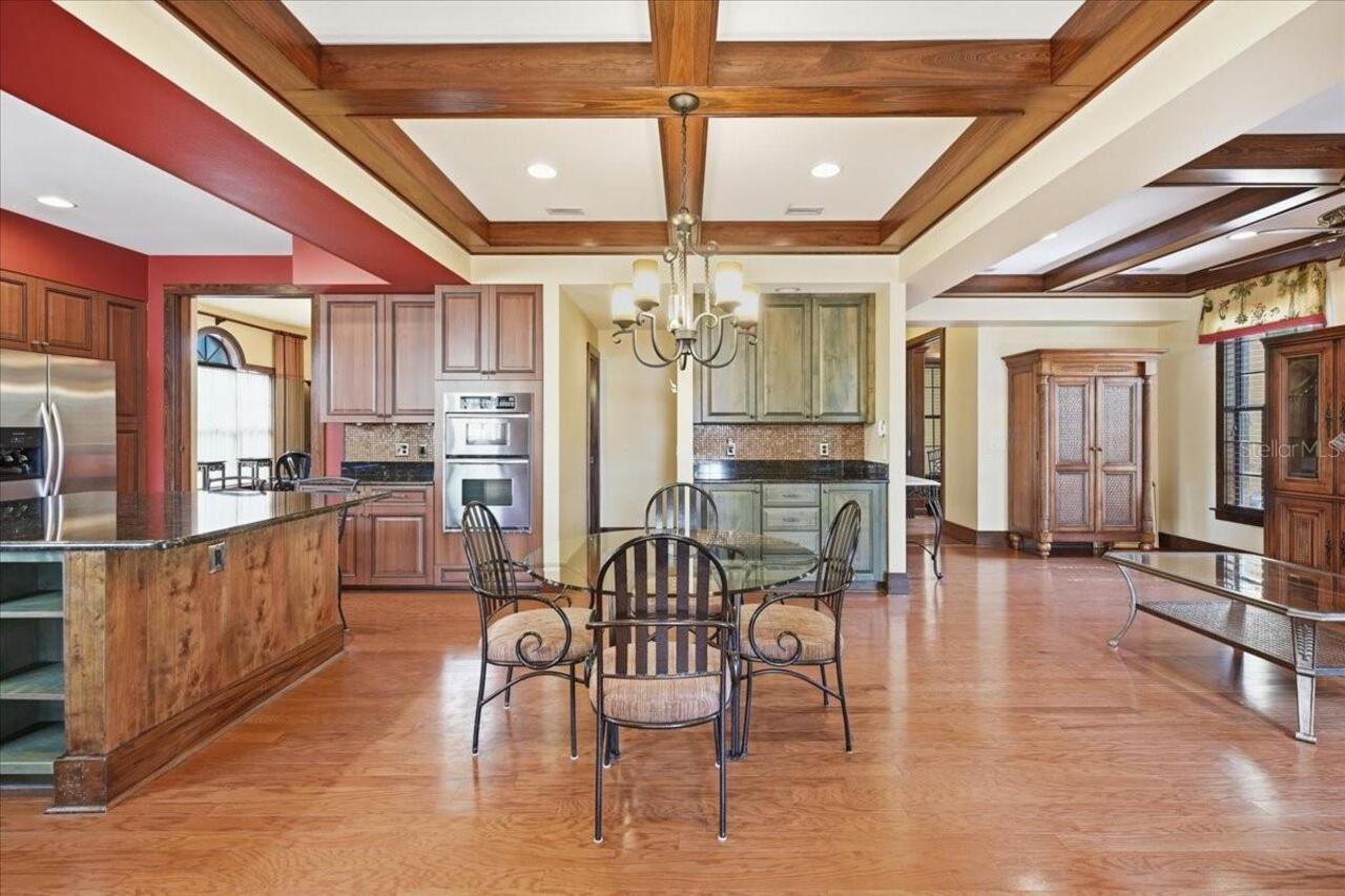 Listing Photo 10