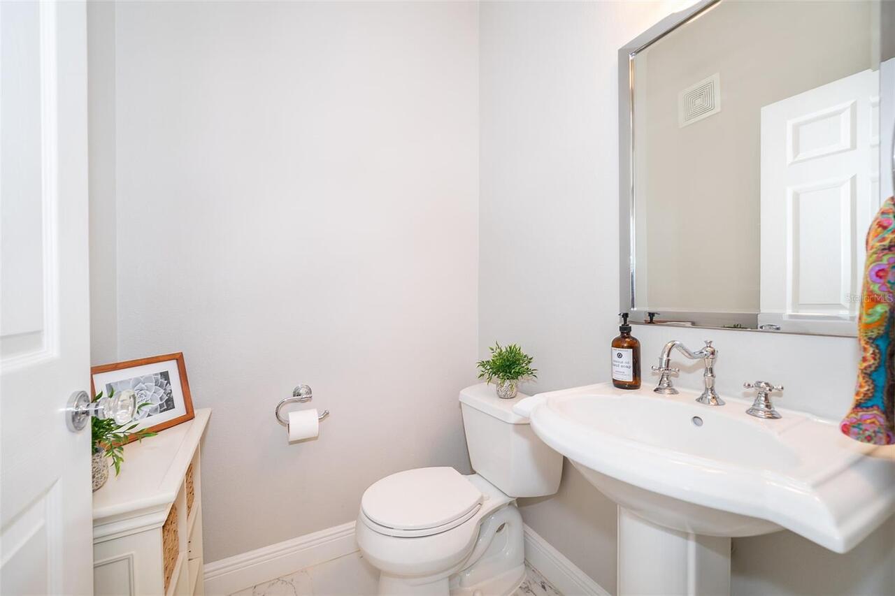 Listing Photo 12