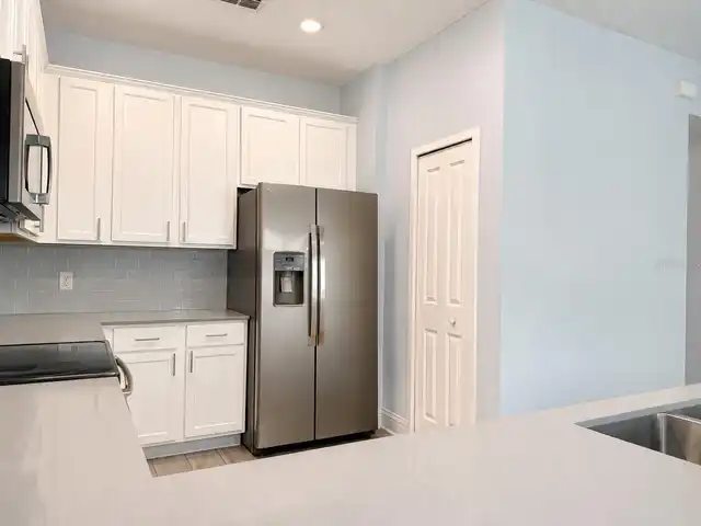 Listing Photo 9