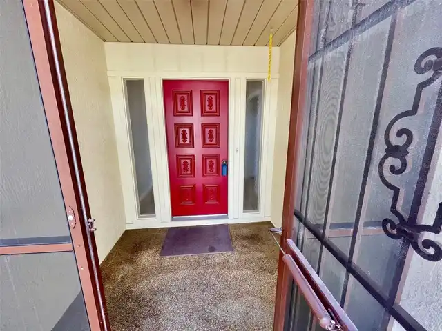 Listing Photo 6
