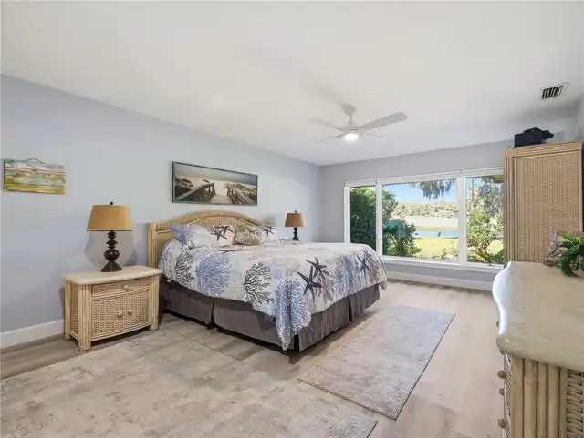 Listing Photo 33