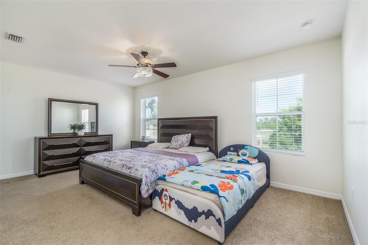 Listing Photo 14