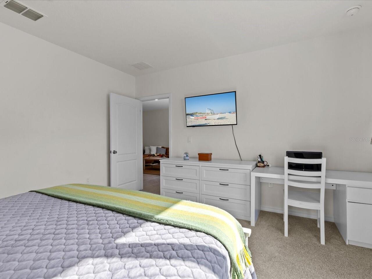 Listing Photo 16