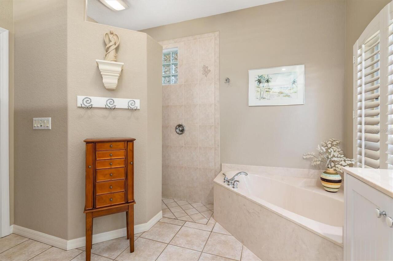 Listing Photo 20