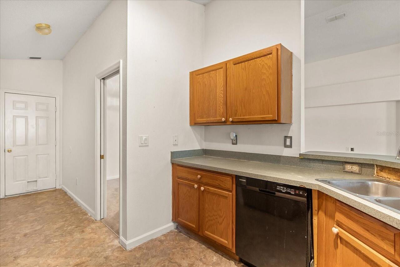Listing Photo 14