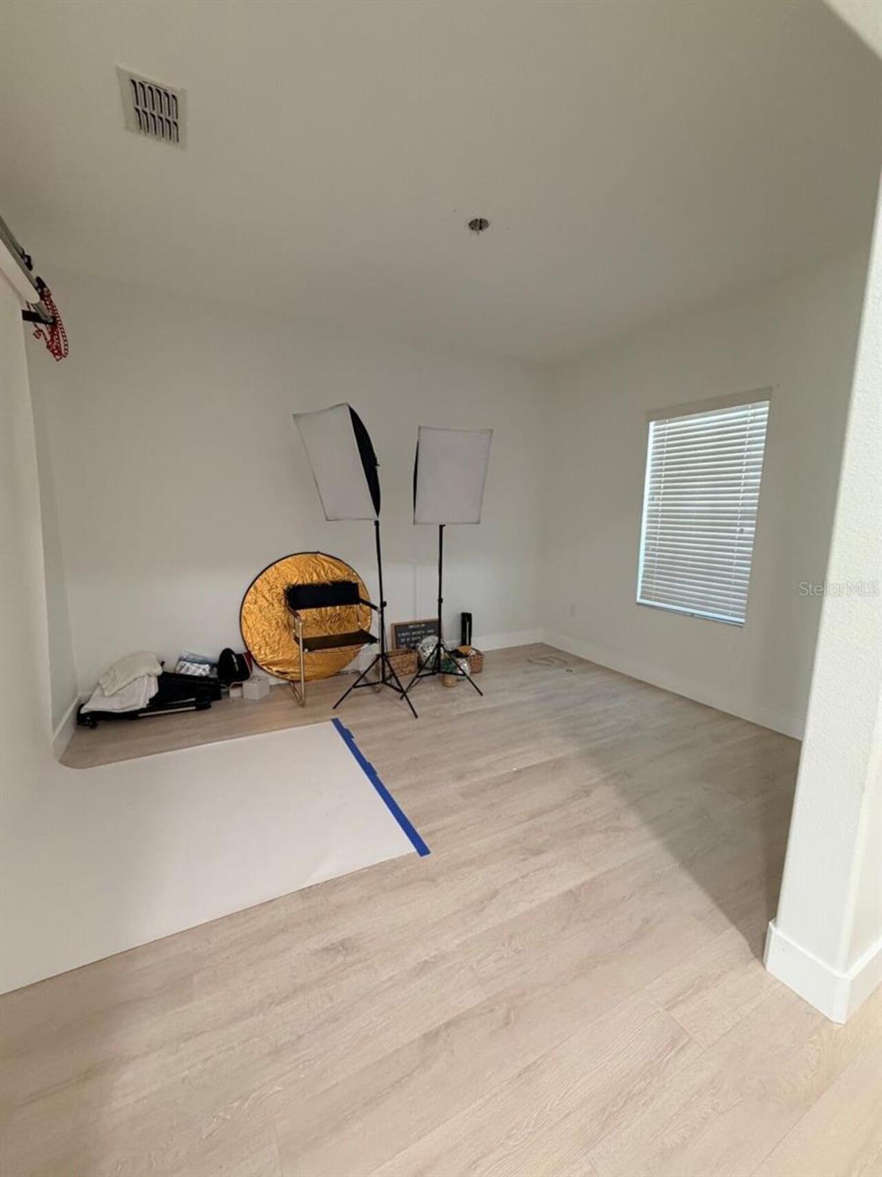 Listing Photo 6