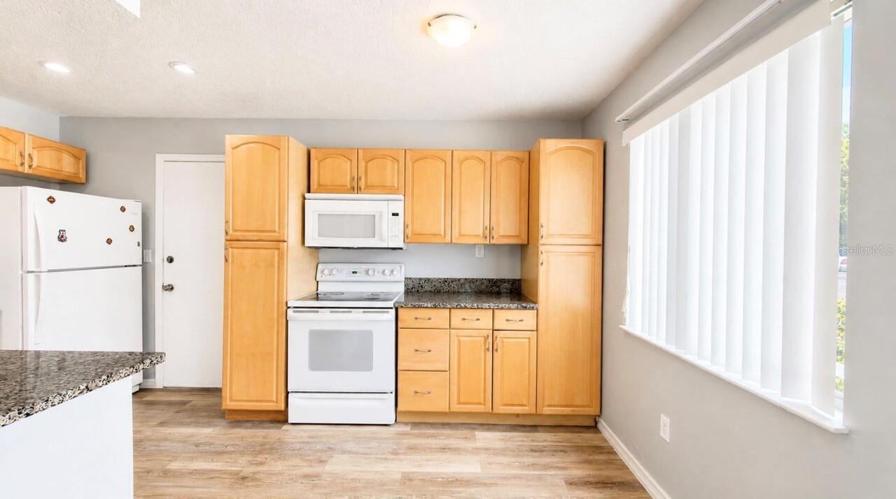Listing Photo 7