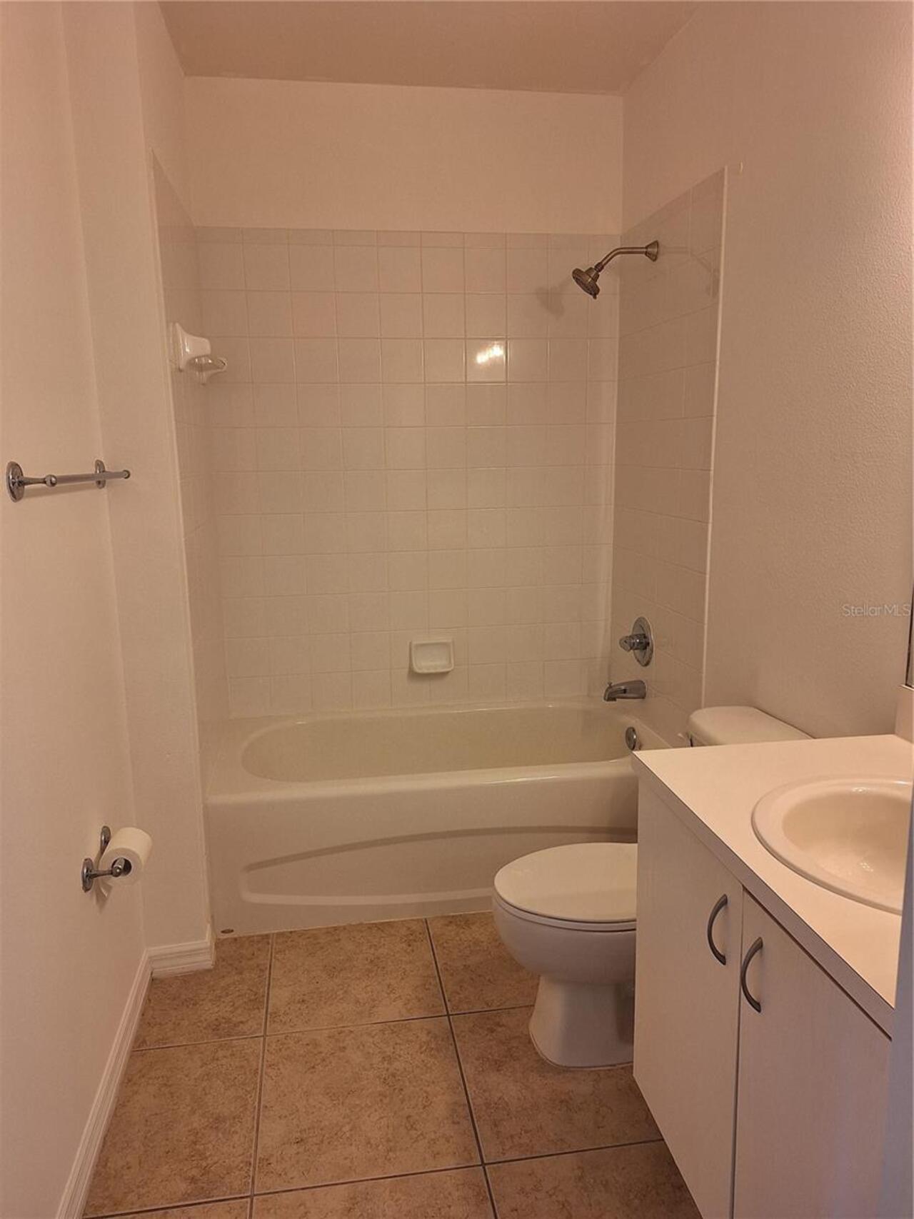Listing Photo 11