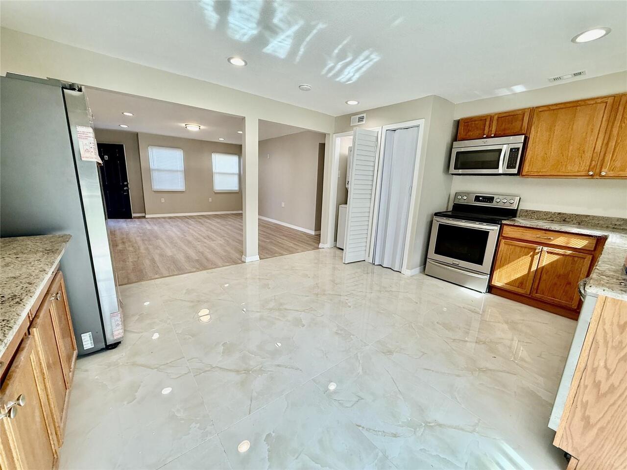 Listing Photo 6
