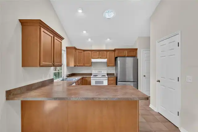Listing Photo 17