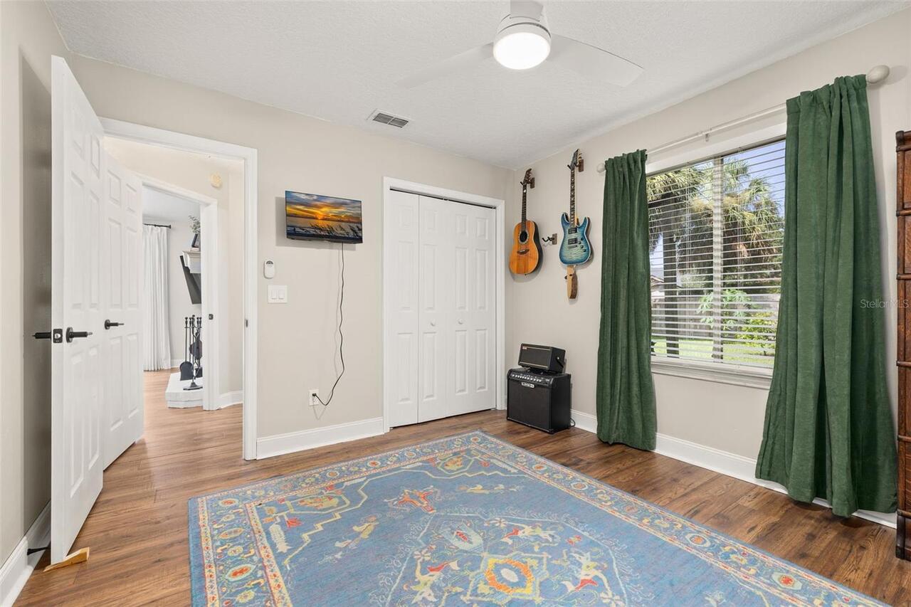 Listing Photo 37