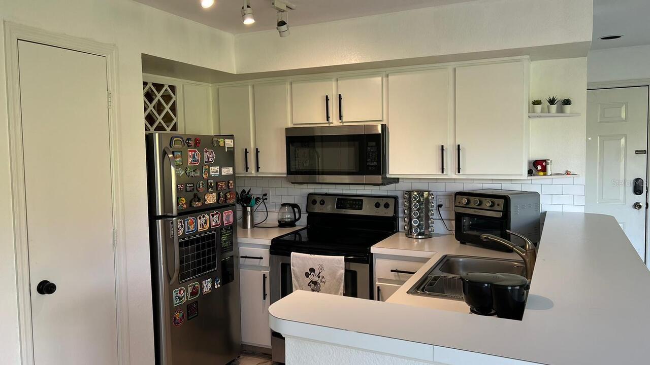 Listing Photo 6