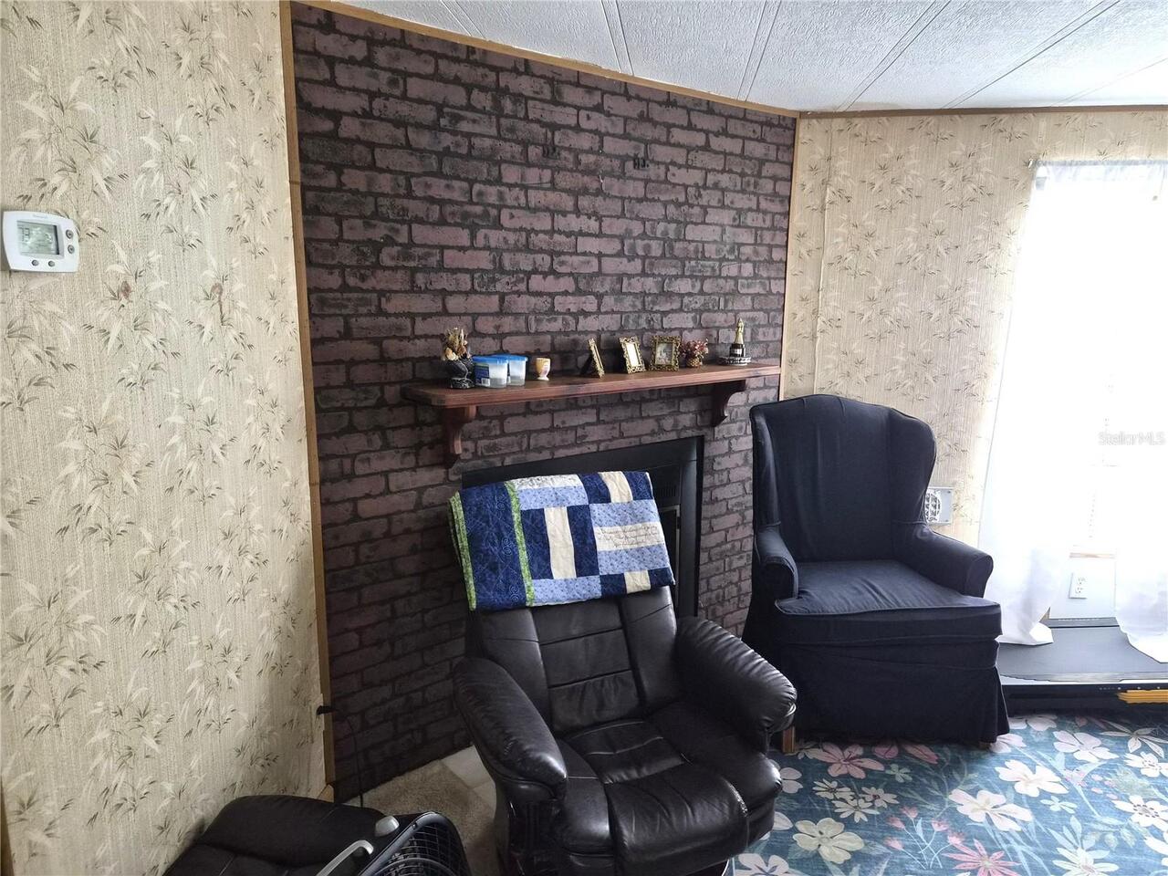 Listing Photo 8
