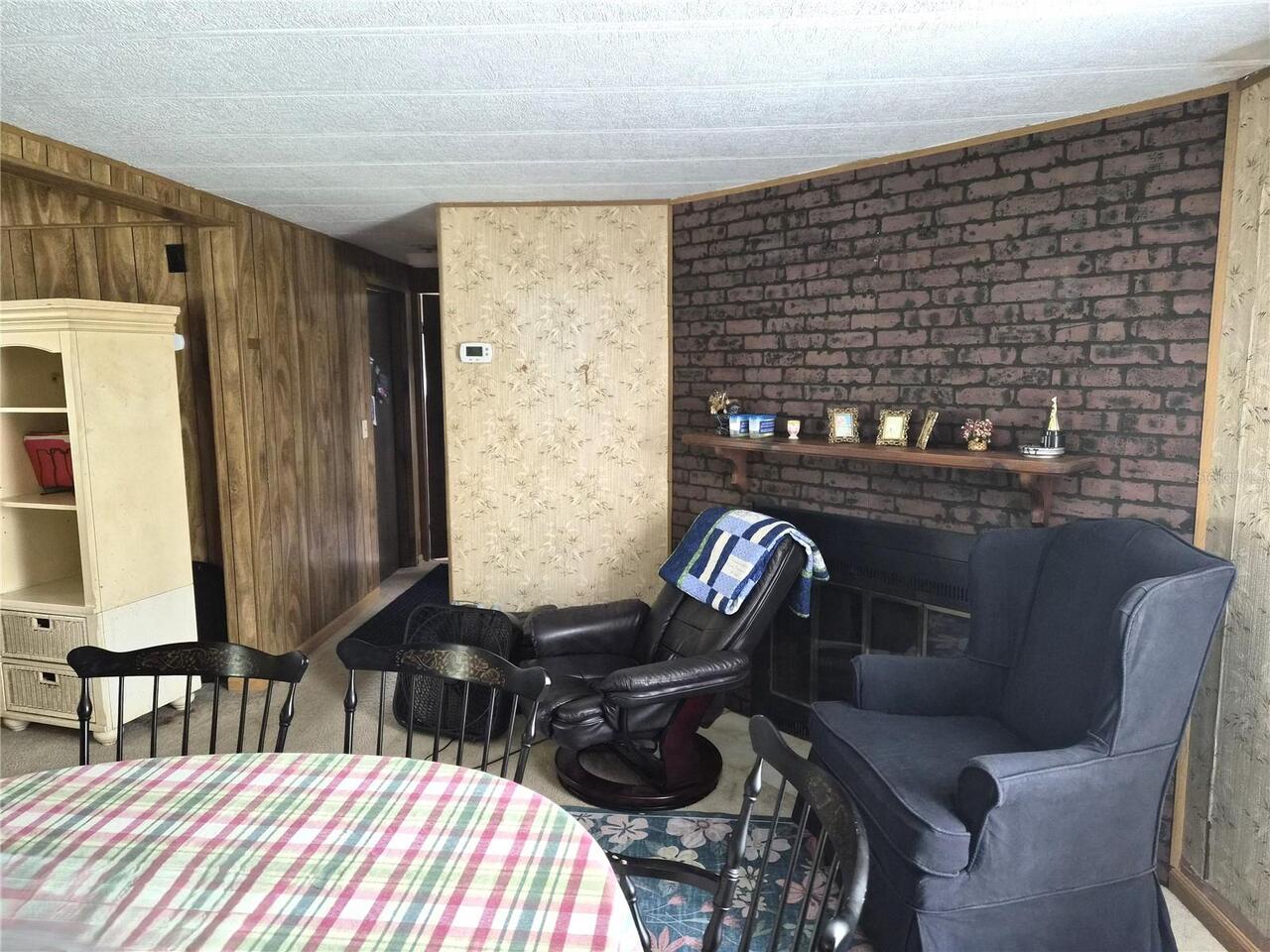 Listing Photo 9