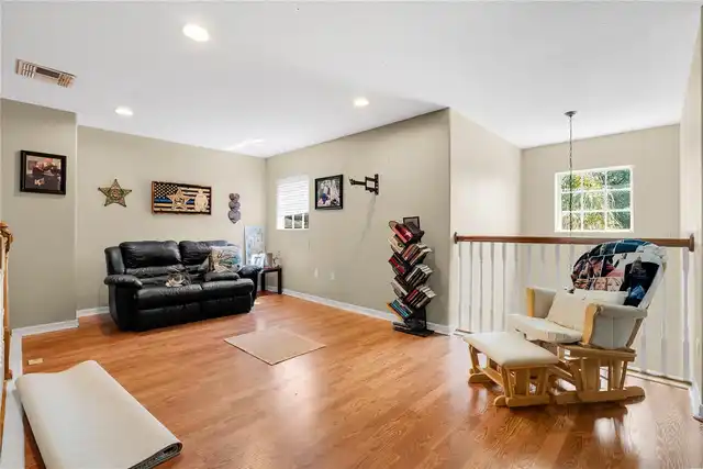 Listing Photo 19