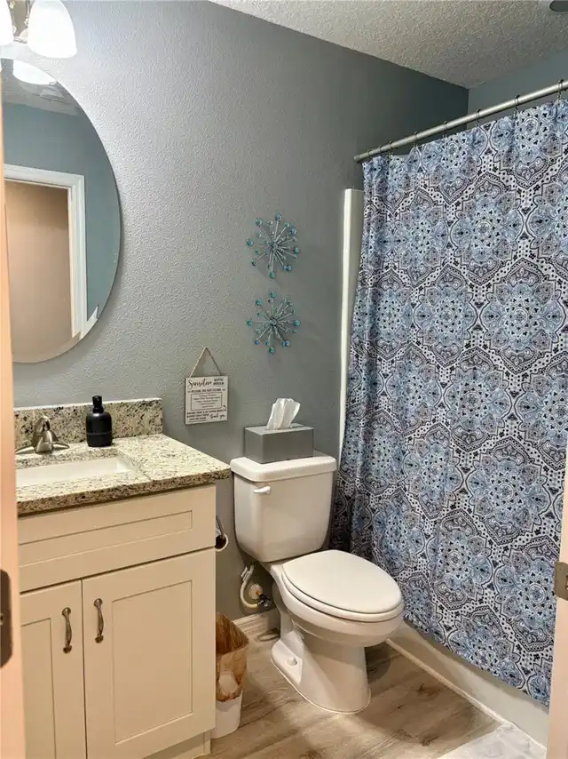 Listing Photo 11