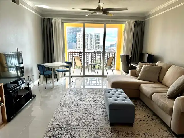Listing Photo 12