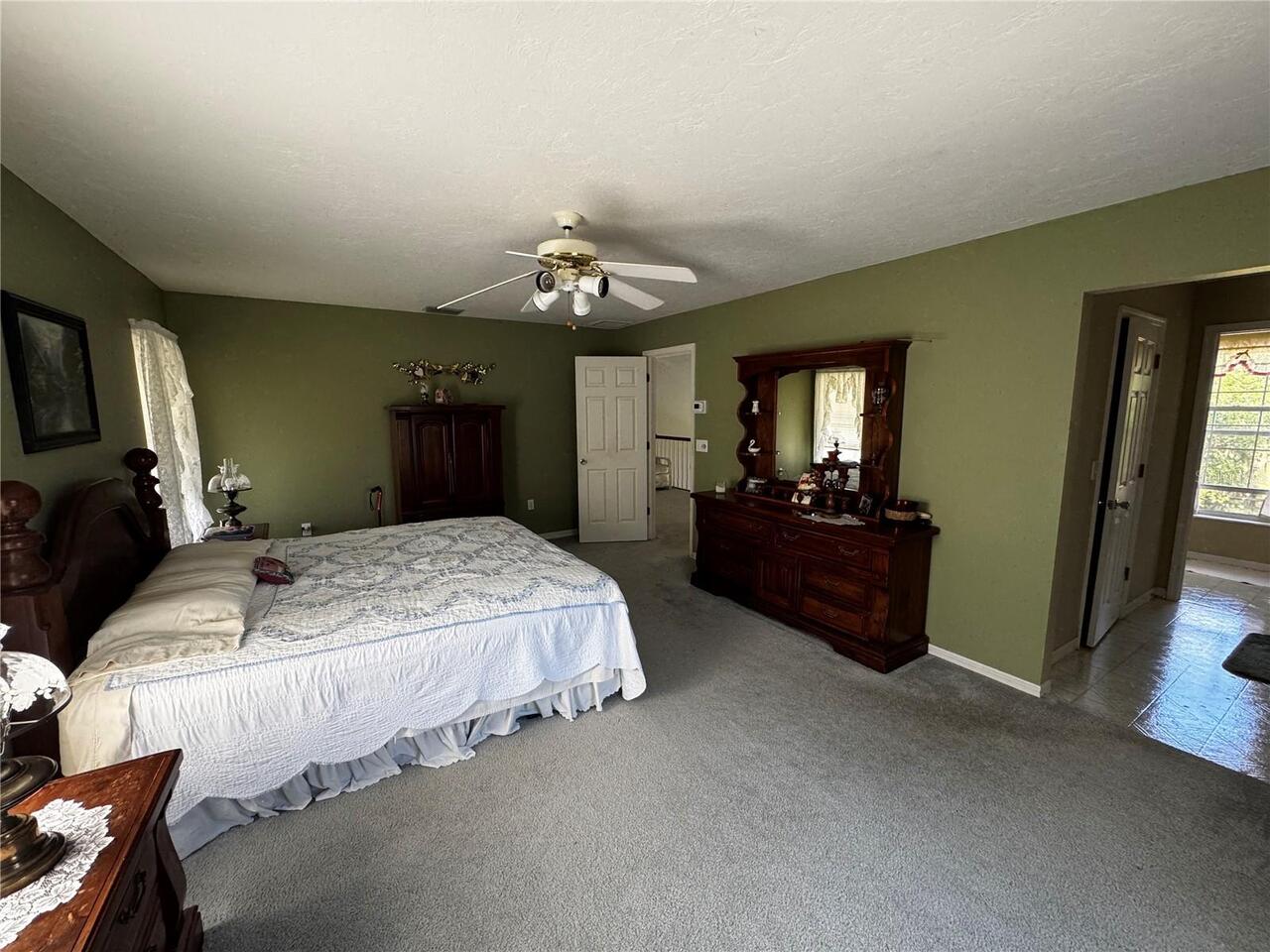 Listing Photo 34