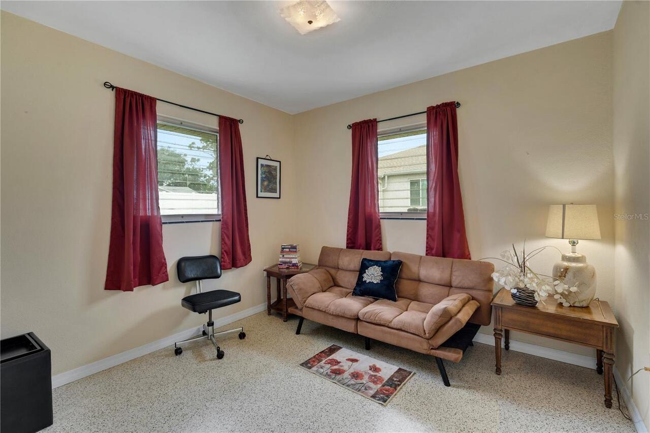 Listing Photo 18