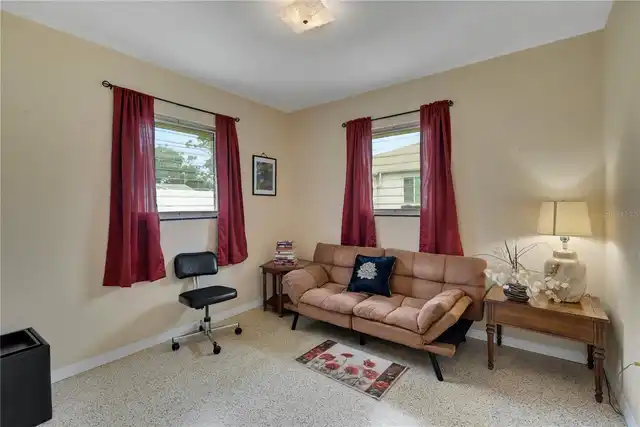Listing Photo 18