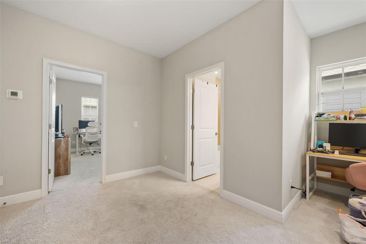 Listing Photo 16