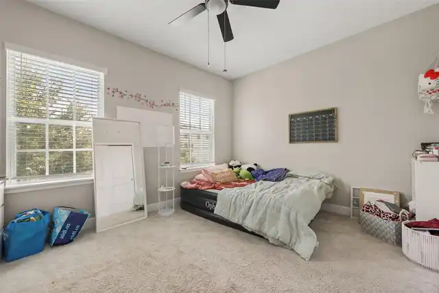 Listing Photo 17