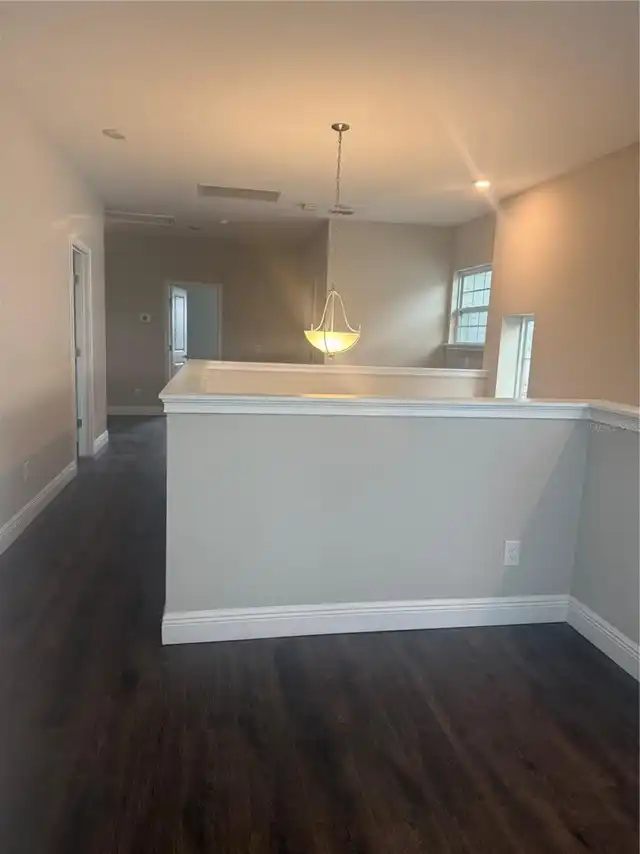 Listing Photo 9