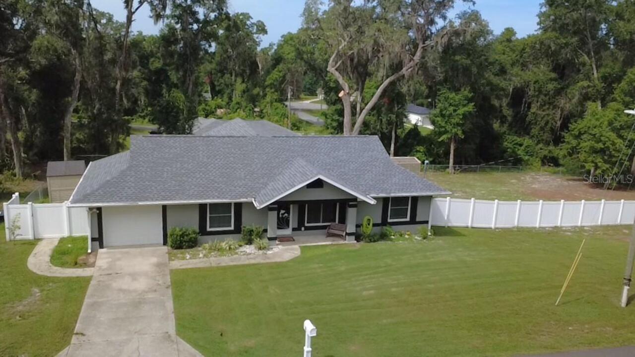 Listing Photo 9