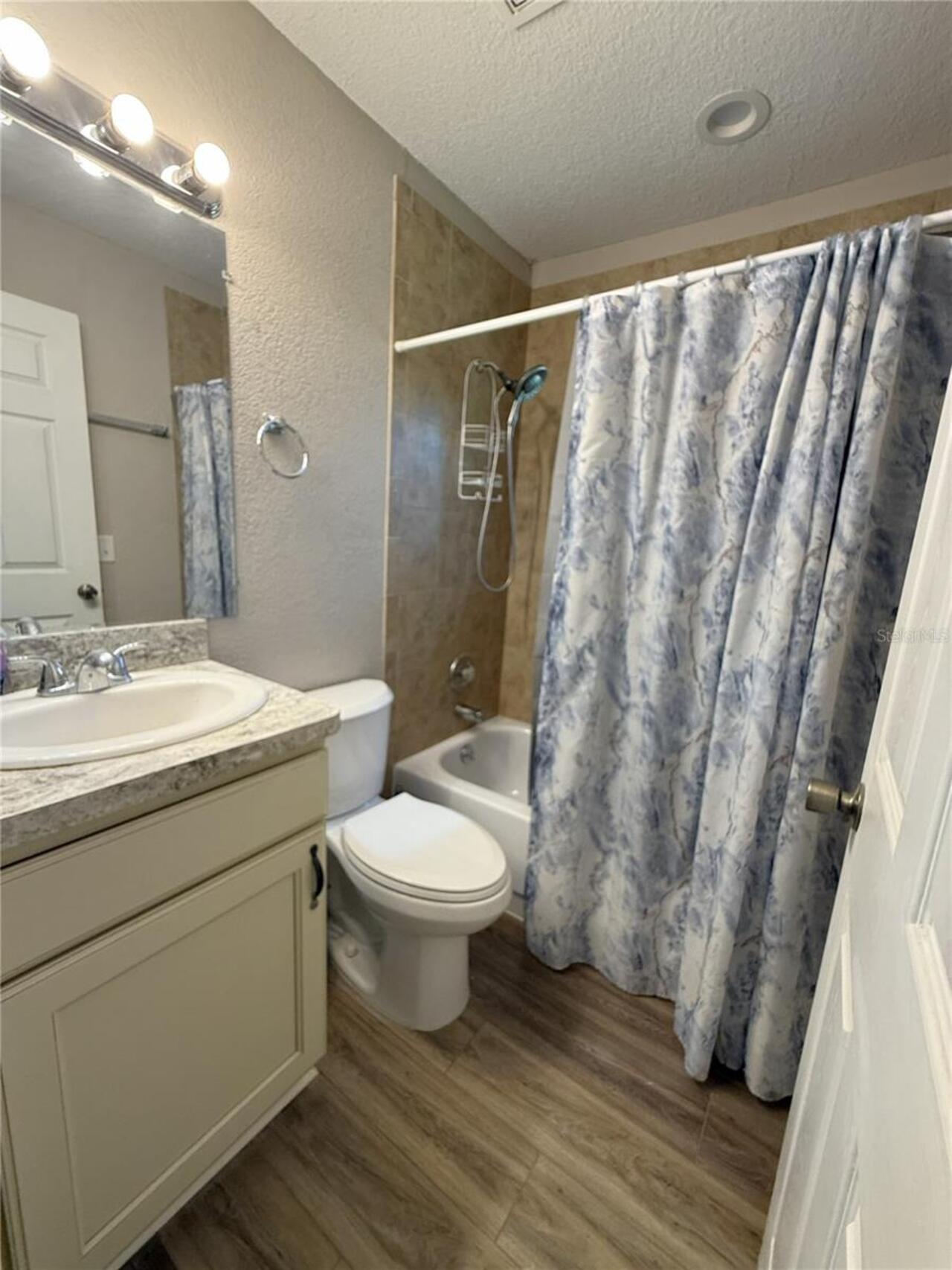 Listing Photo 25