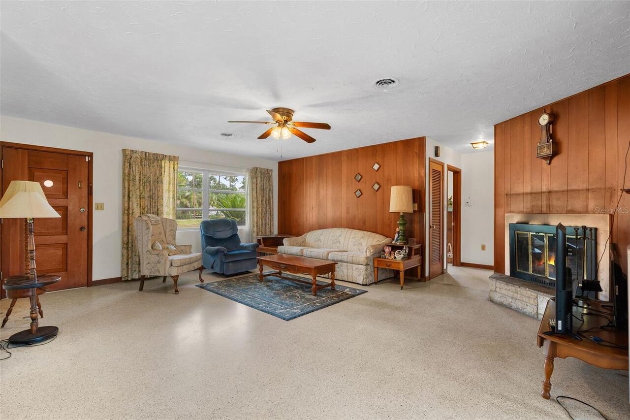 Listing Photo 8