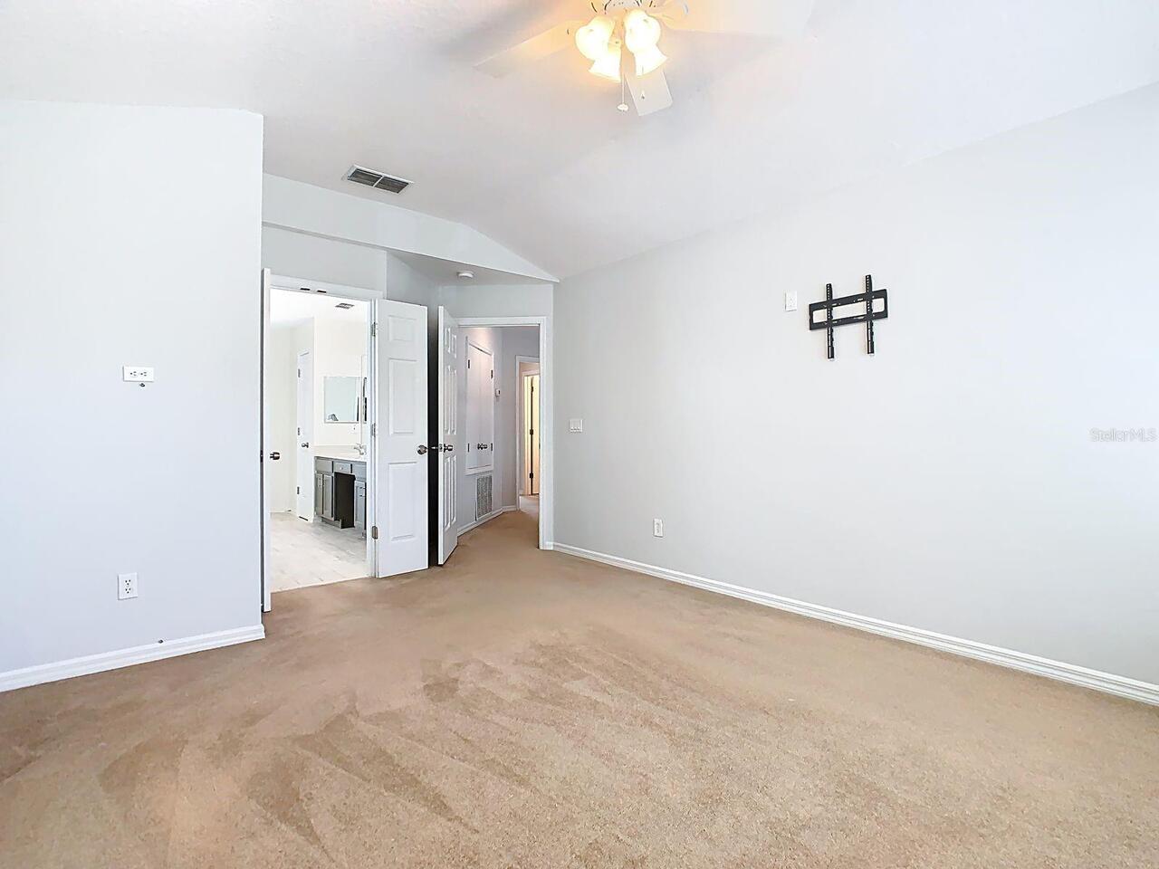 Listing Photo 37