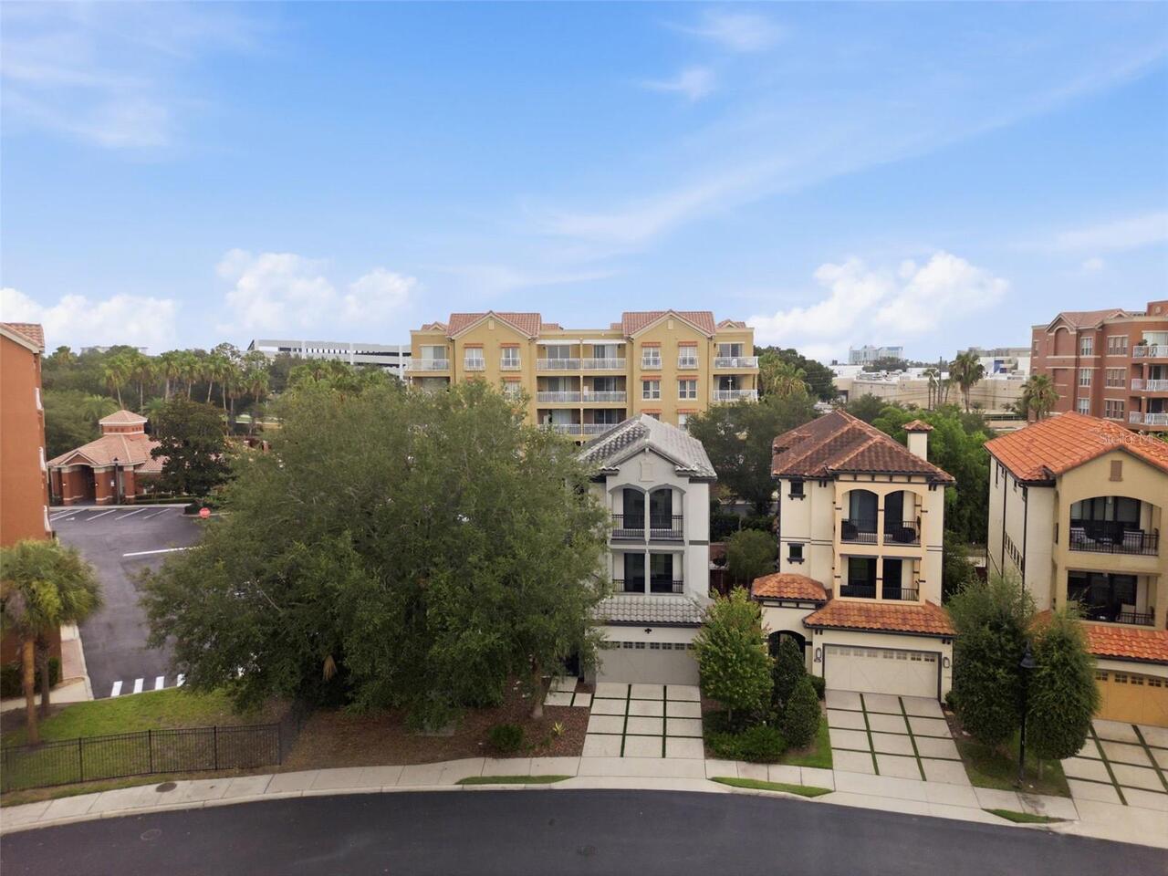 Listing Photo 11