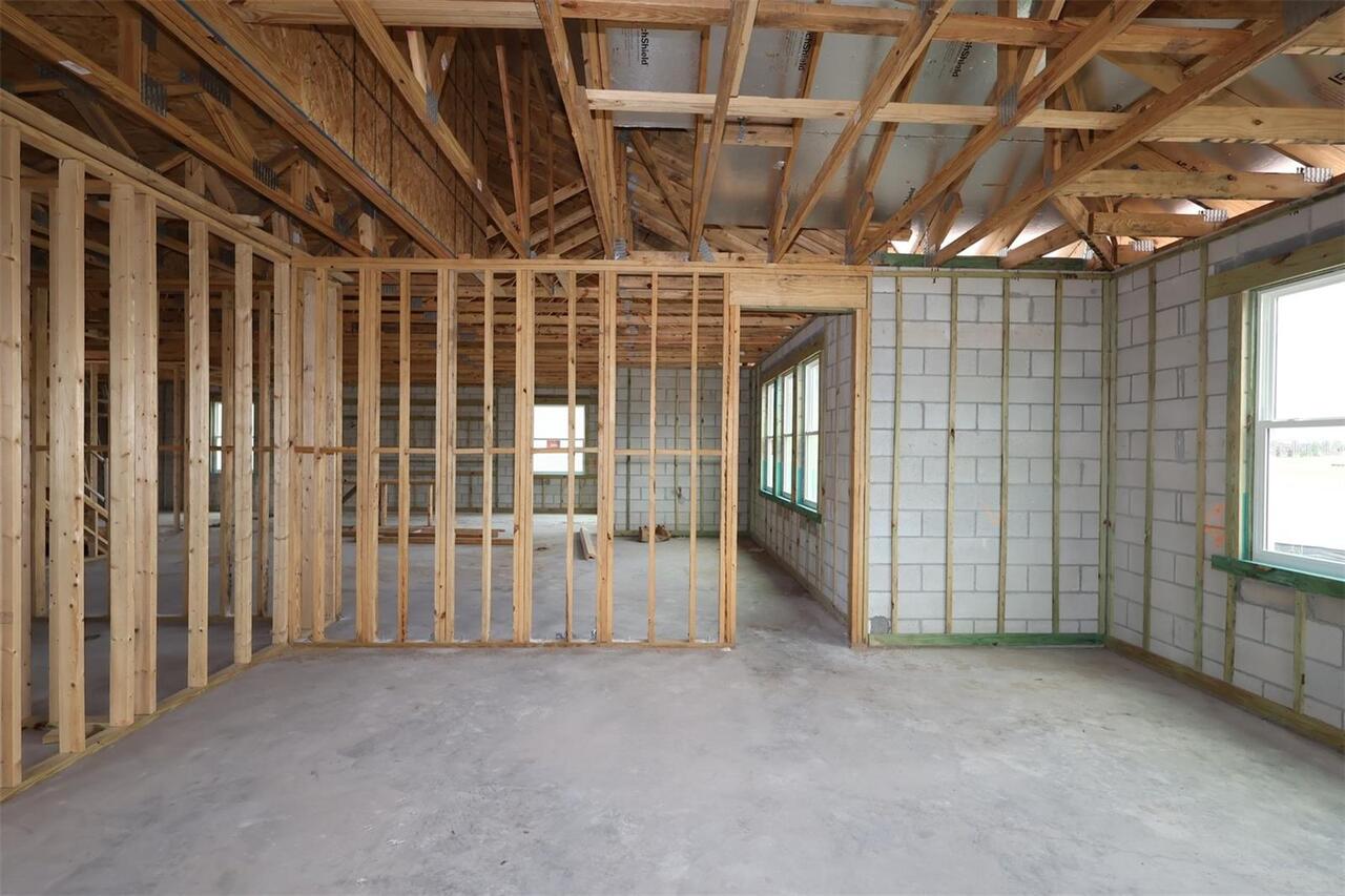 Listing Photo 6