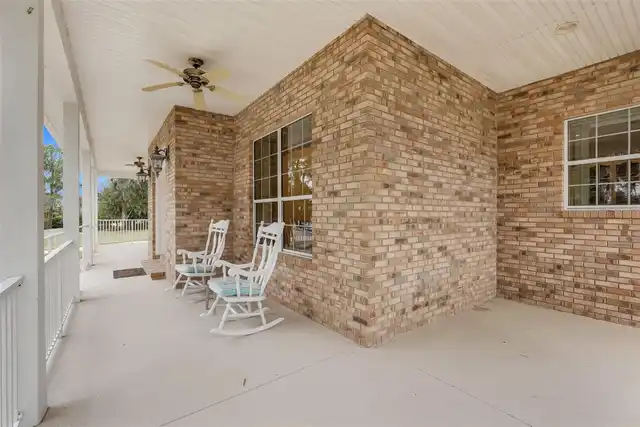 Listing Photo 9