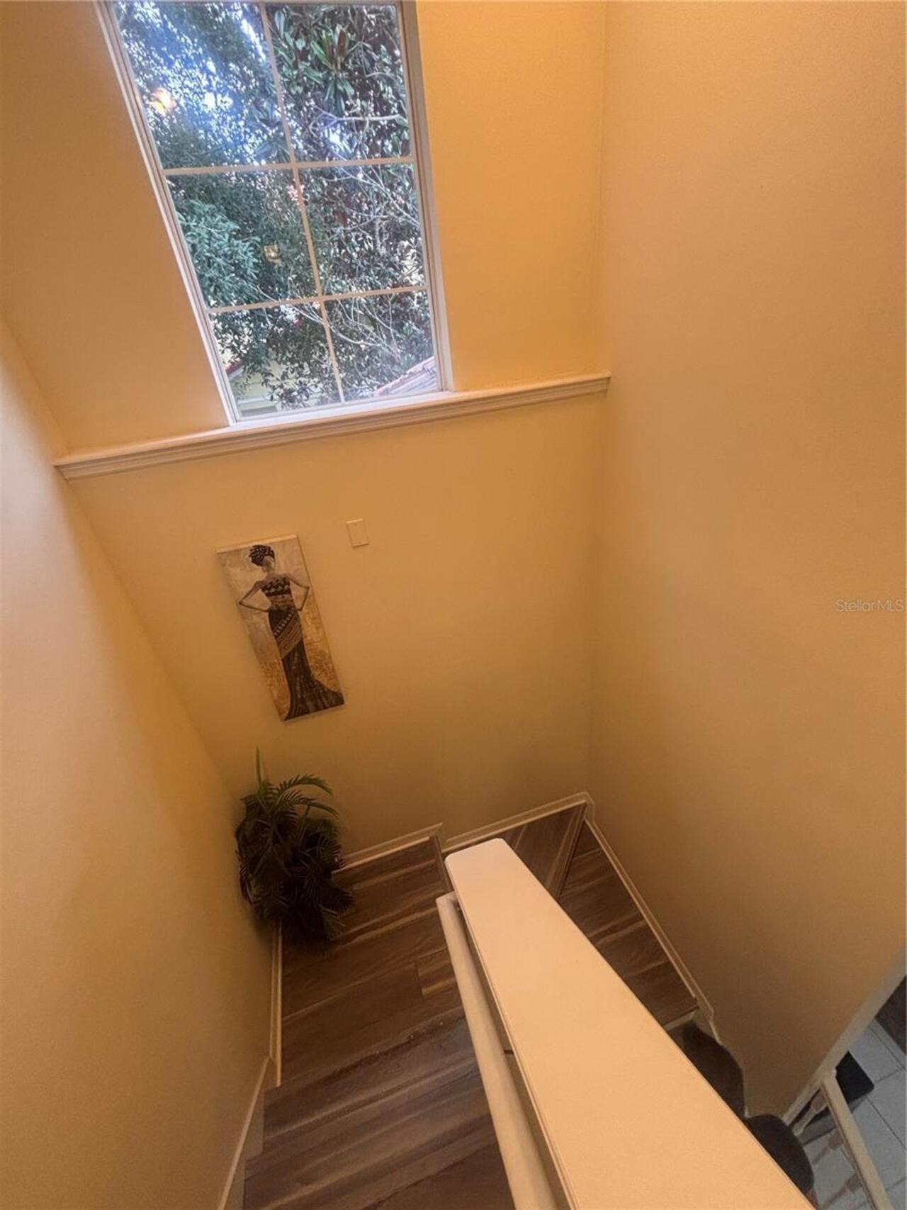 Listing Photo 12