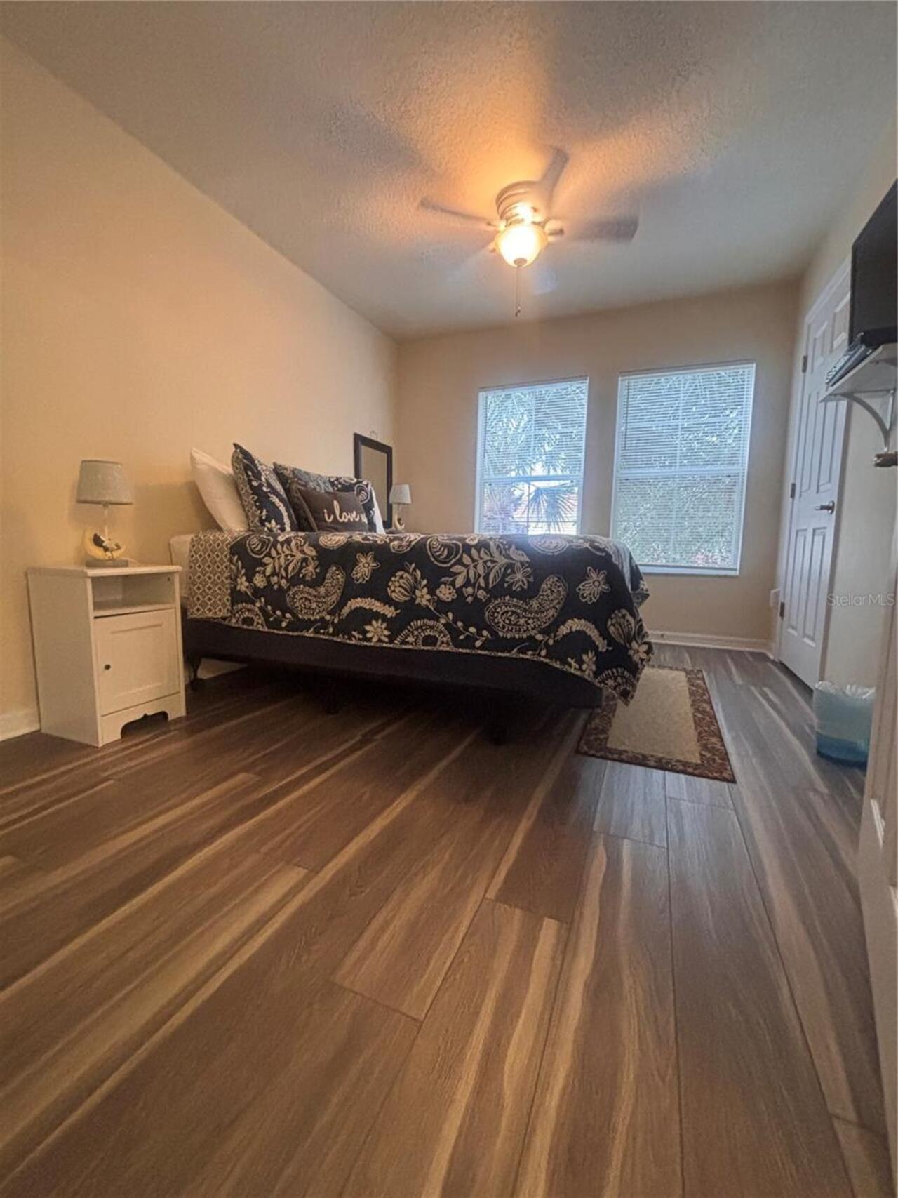 Listing Photo 17