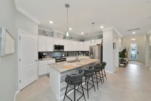 Listing Photo 7